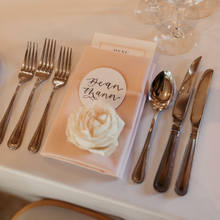 Load image into Gallery viewer, White Circle Place Cards
